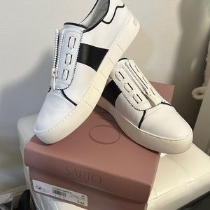 Sarto Issake Platform Sneaker!